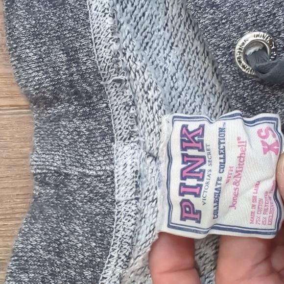 PINK Hawkeyes - Picture 4 of 4